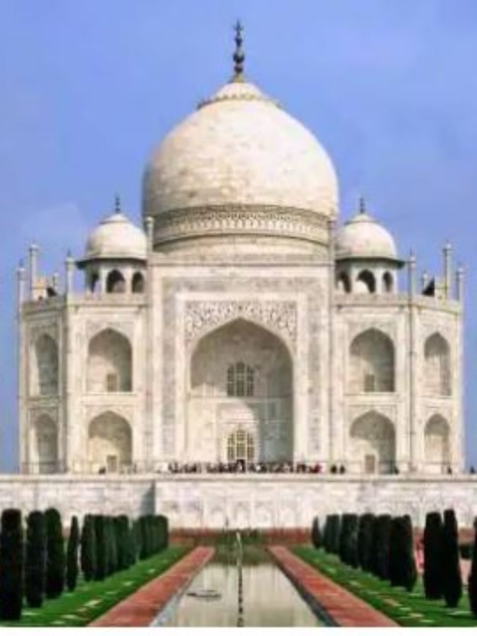 35 thousand people arrived in Agra on last day of year to see Taj Mahal