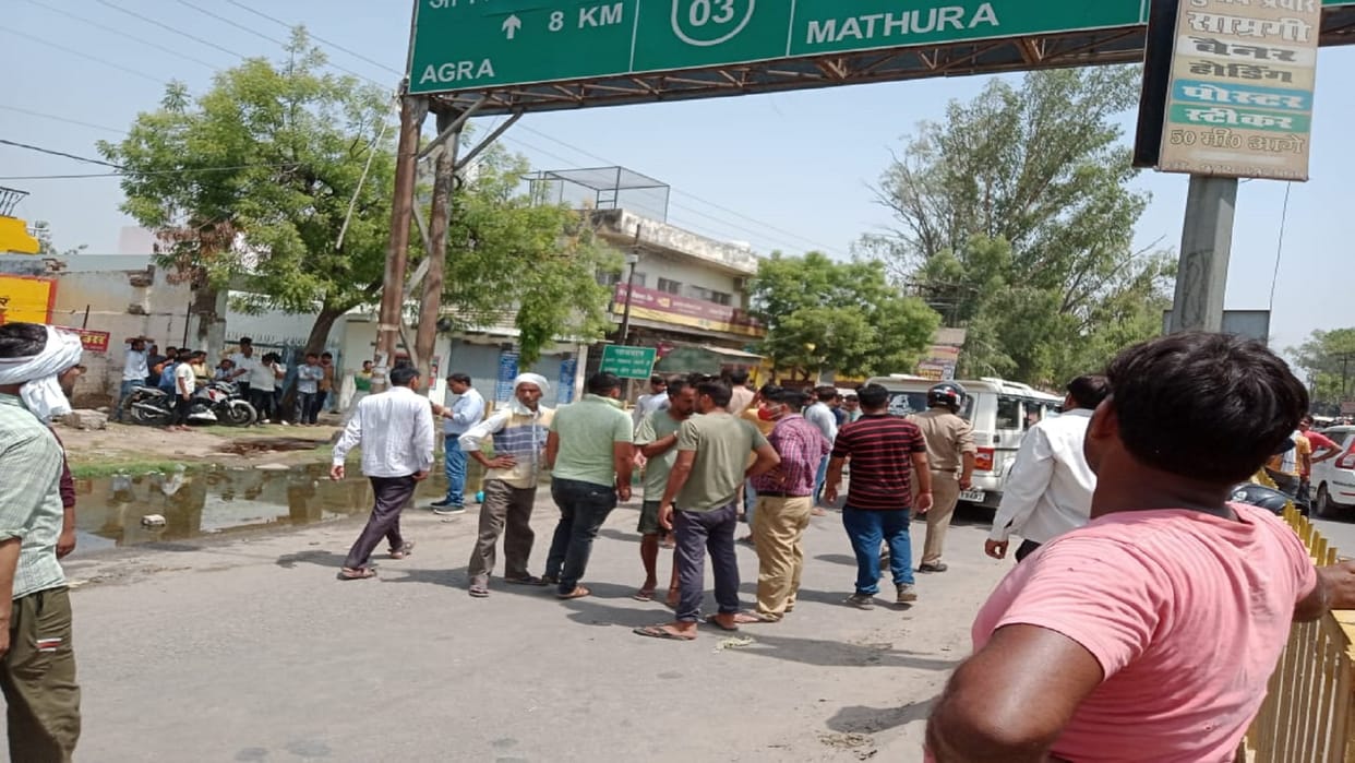 One person died after being hit by a truck that entered the no entry zone in Agra