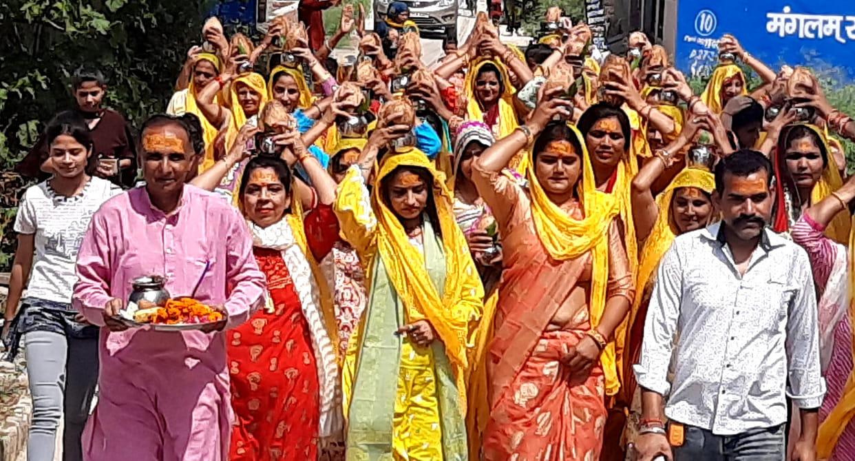 Devotees take out Kalash Yatra