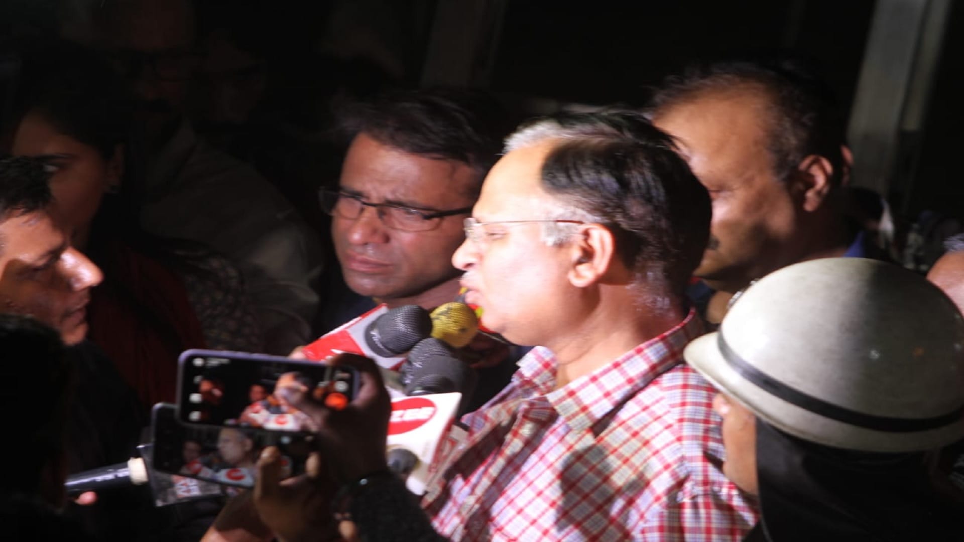 Delhi Mundka Fire Incidents The building did not get fire NOC, there was only one way to move
