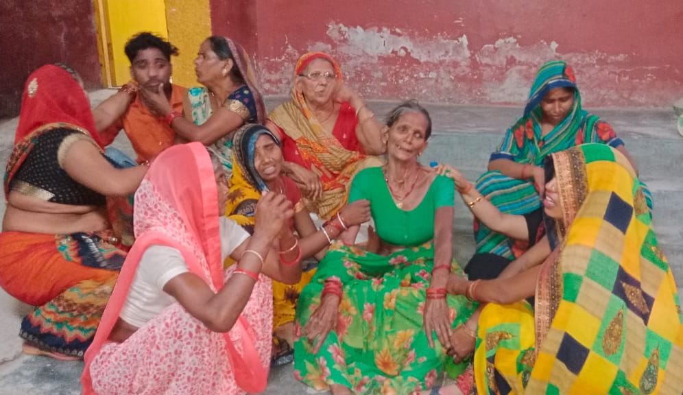 hardoi news,Four rides on one bike caused negligence