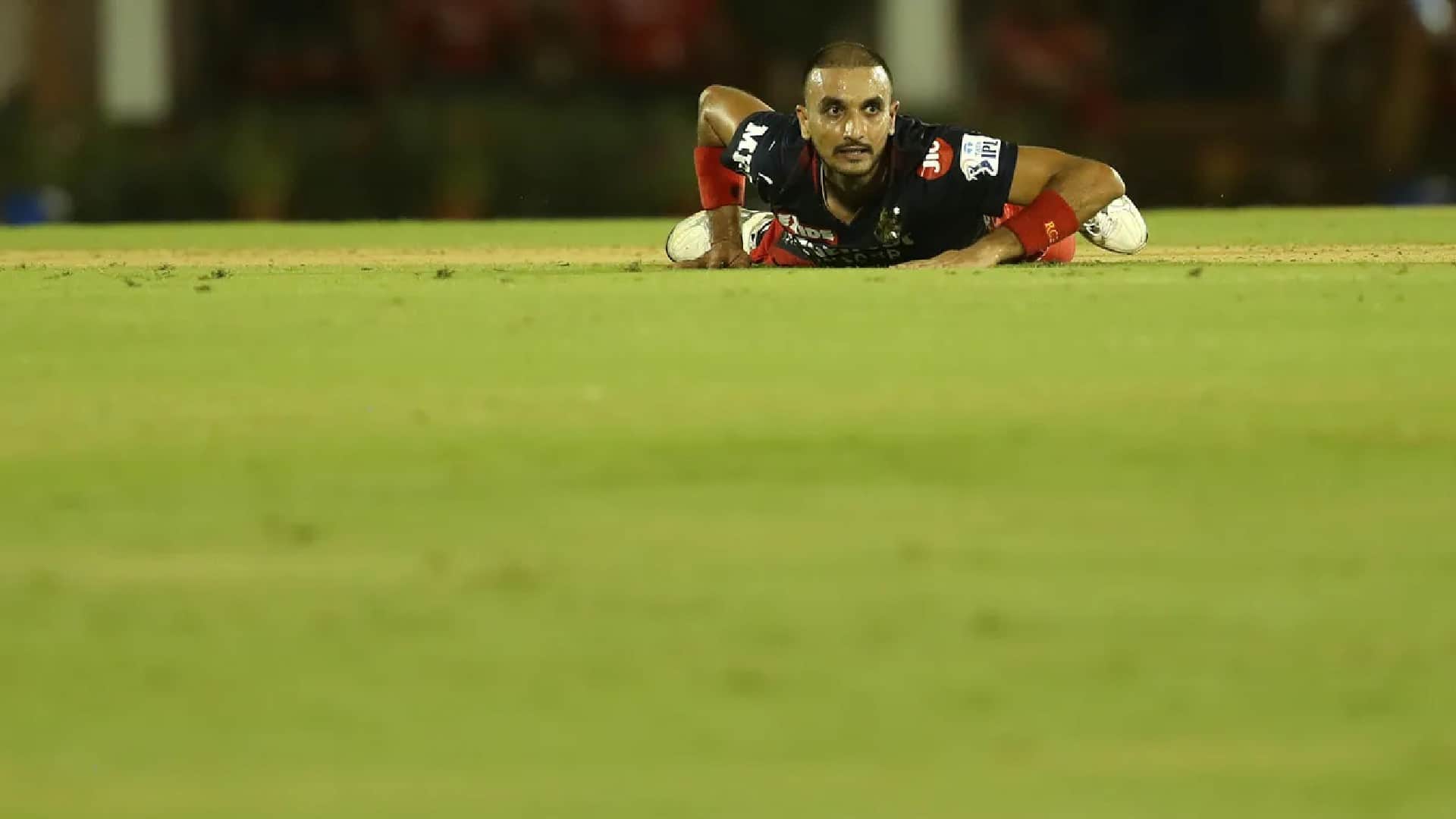 IPL 2022 RCB vs PBKS Match 60 Highlights in Hindi Harshal patel bowling to ishani chahar prayer