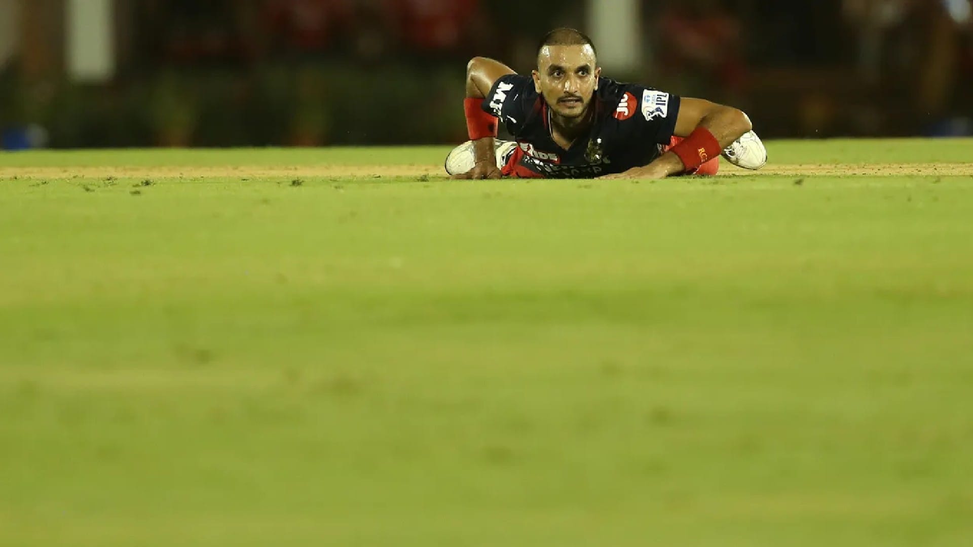 IPL 2022 RCB vs PBKS Match 60 Highlights in Hindi Harshal patel bowling to ishani chahar prayer