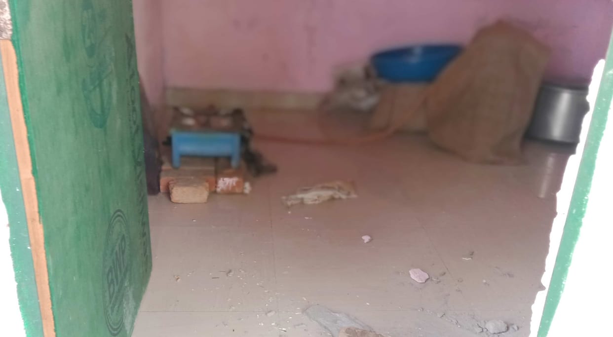 Goods worth thousands of rupees stolen by breaking the lock of two schools