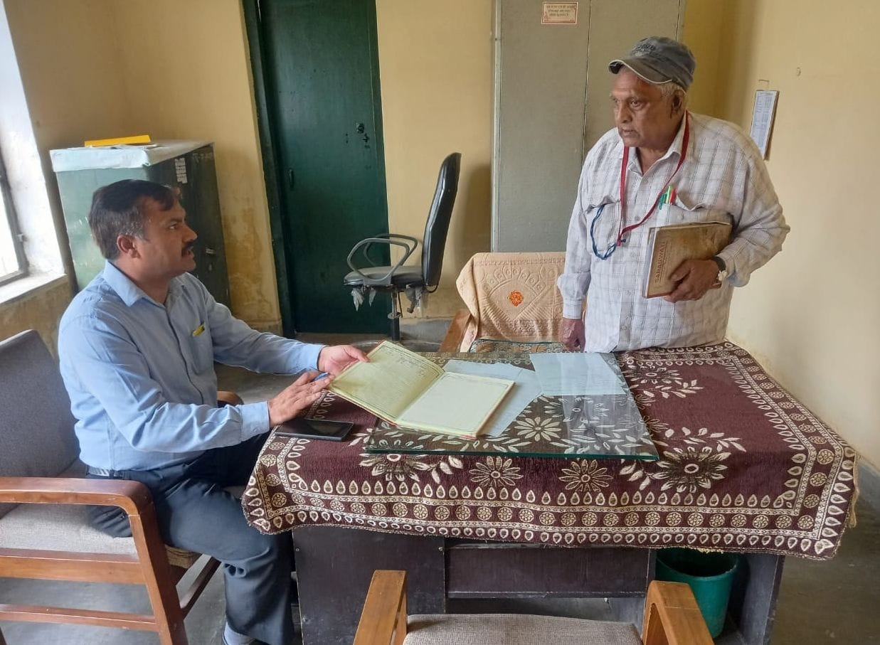 Employees found absent, SDM expressed displeasure