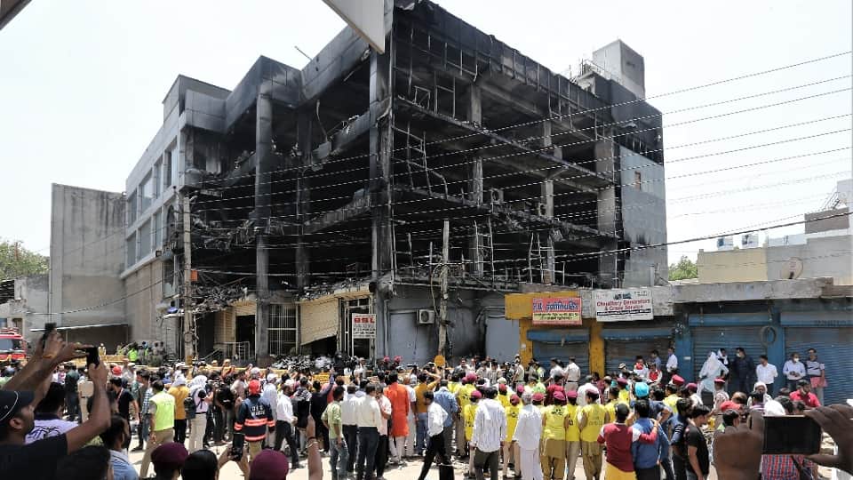 delhi mundka fire former lineman claims 27 lives could have been saved if manager consider my advice