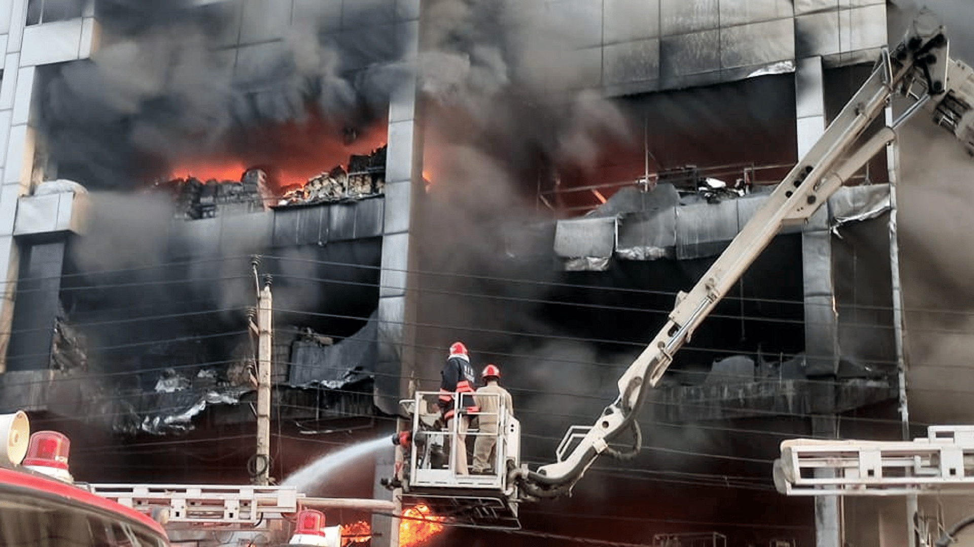 Delhi Mundka Fire 27 people died in Mundka fire so far see photos