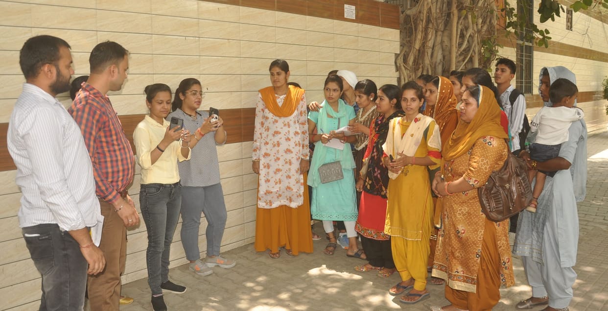 Now corporation will give photo identity card to capable youth