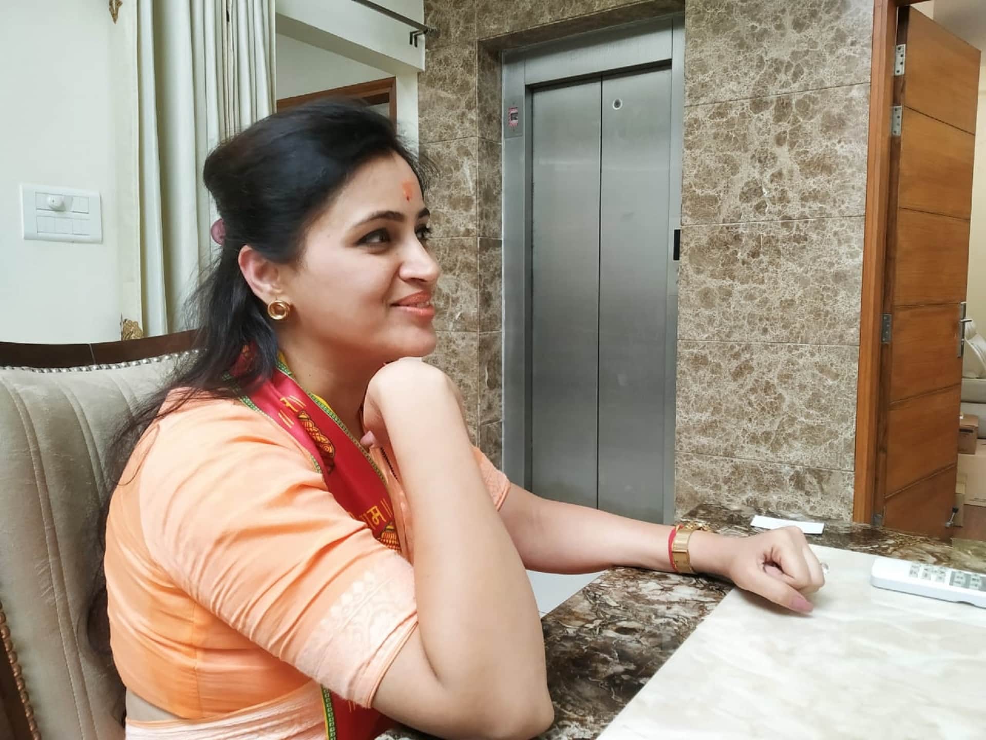 Hanuman chalisa Path: MP navneet rana said in an interview, she will contest election against Maharashtra CM uddhav thackeray