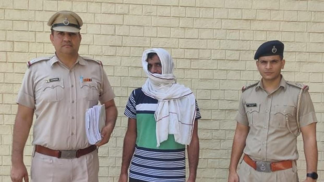 Jhajjar police arrested 25 thousand prize crook Jaldeep