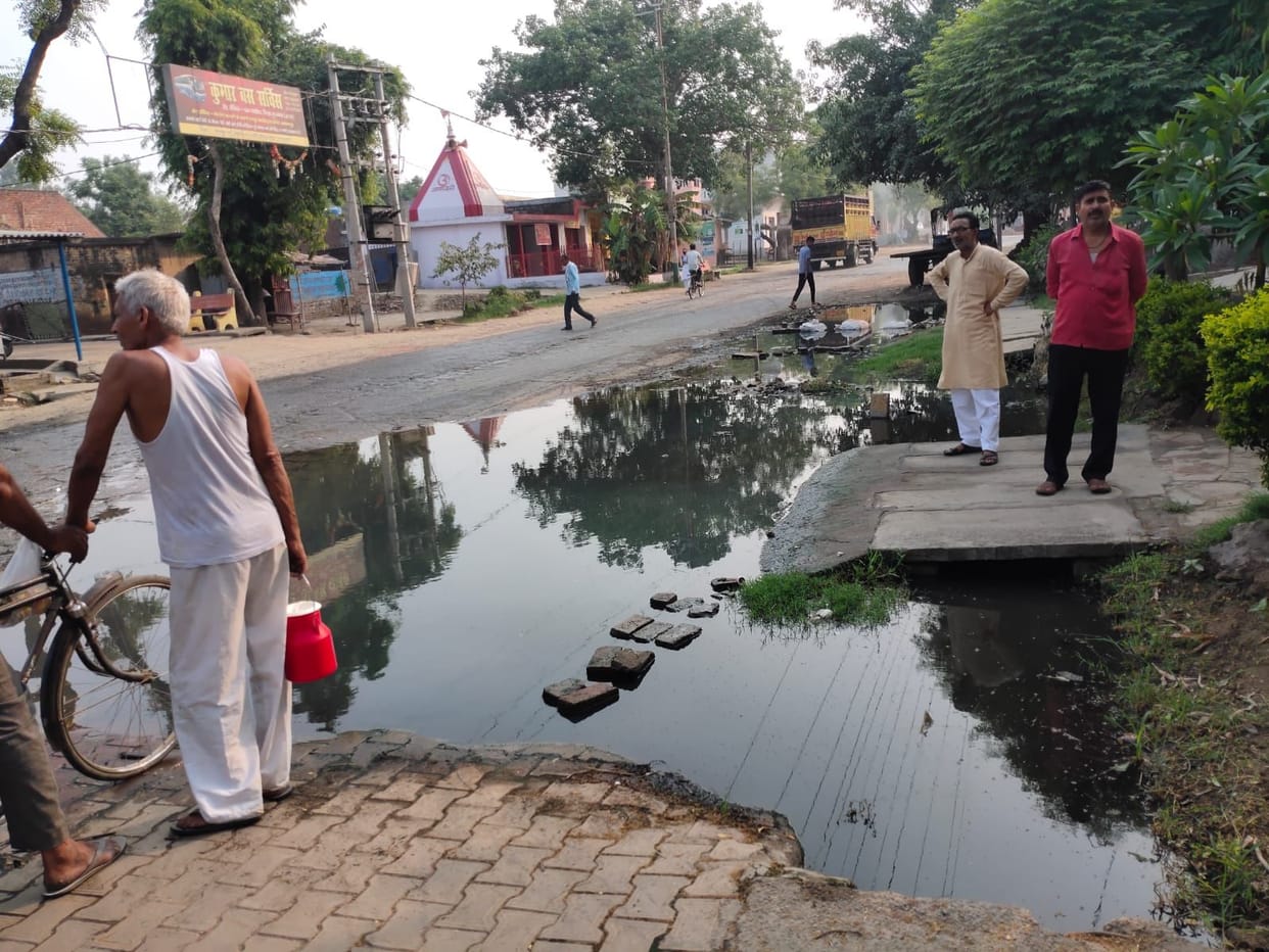 Dirty water filled along the old highway due to the closure of the drain