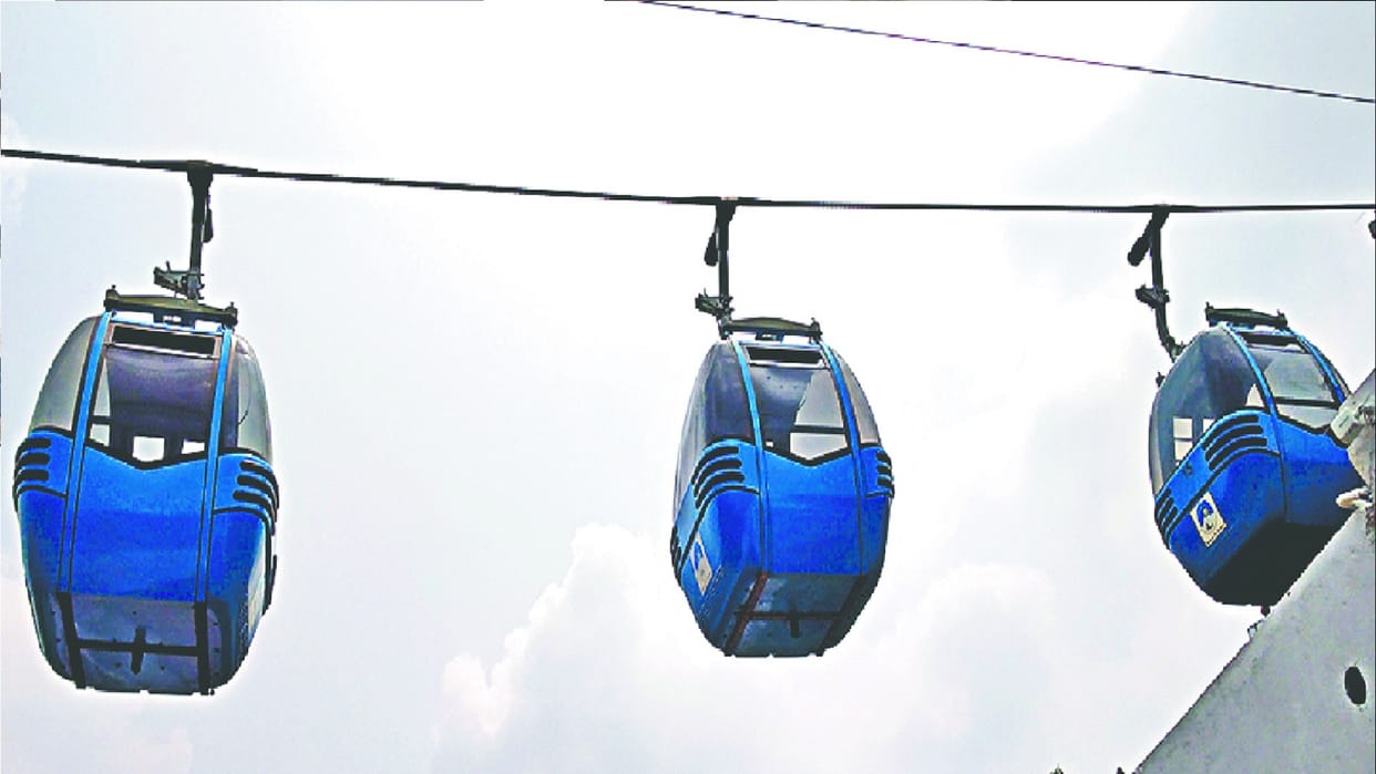 Ropeway In Varanasi 43 years old water tank will be broken at Cantt station underground corridor