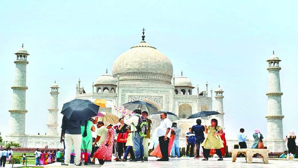 Taj Mahal Entry Free for tourists From Aug 5 To 15 Azadi Ka Amrit Mahotsav