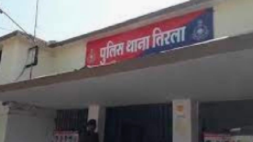 Attack on Police in Dhar: Stone pelted on police team that went to pick up missing woman, got dog cut, three policemen injured