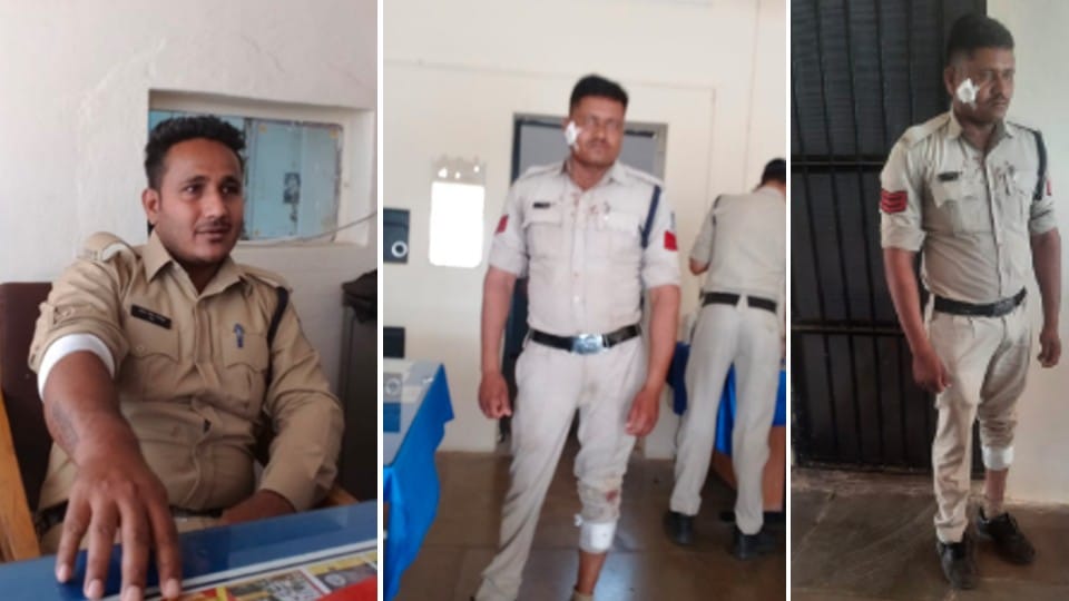 Attack on Police in Dhar: Stone pelted on police team that went to pick up missing woman, got dog cut, three policemen injured