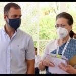 चिंतन शिविर में राहुल गांधी और सोनिया गांधी।