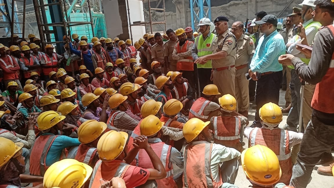 Furious workers created a ruckus over the death of a partner, beat up the supervisor