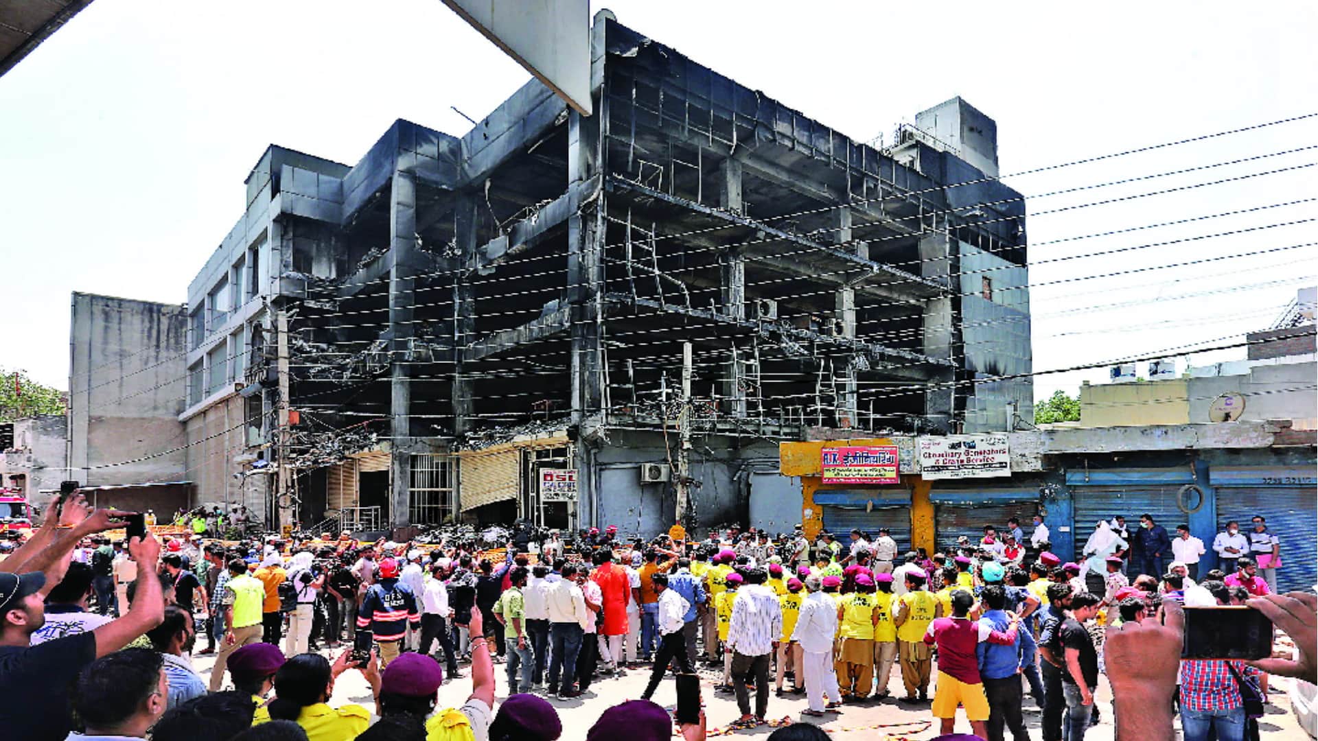 delhi mundka fire fire service department informed 40 minutes late about the fire break out