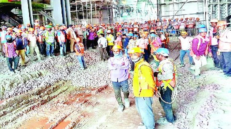 Bihar Labour died due to drowning in the water supply tank In Jawahar thermal project etah