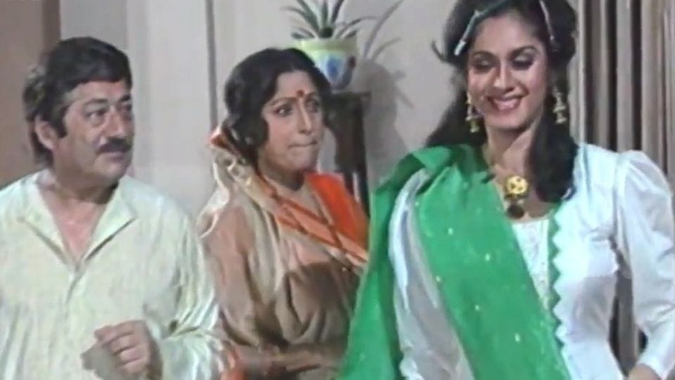 Watch these Bollywood movies with family on World Family Day swarg sansar biwi ho to aisi