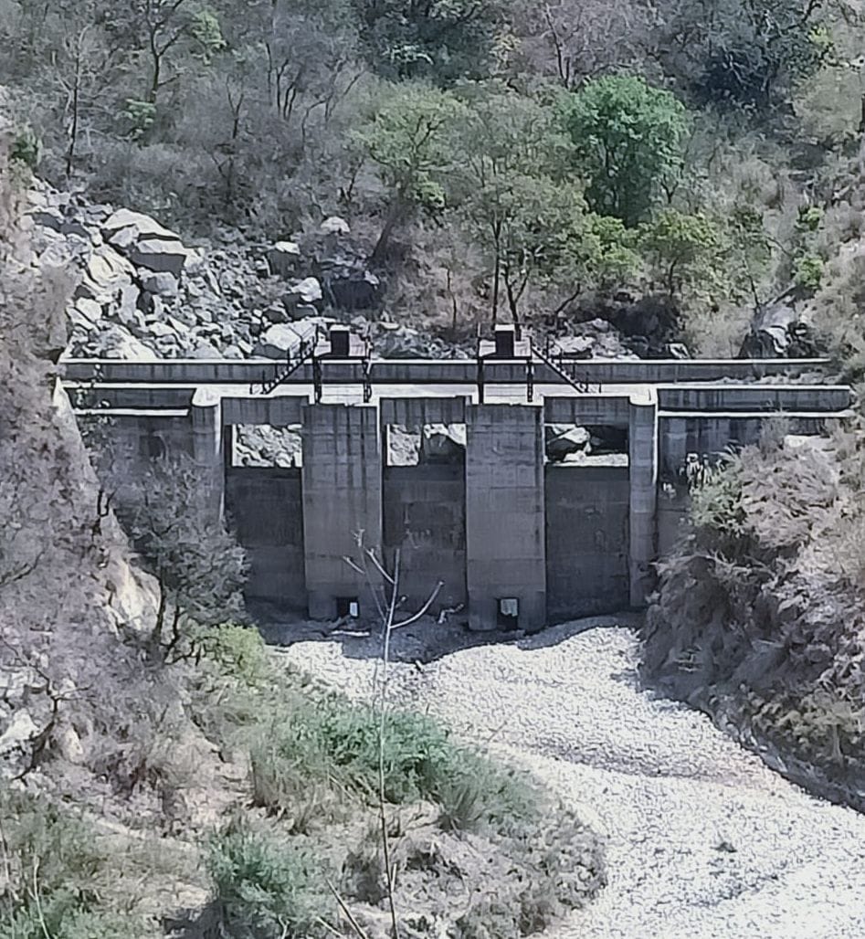 Barota and Nandgra dam construction hangs