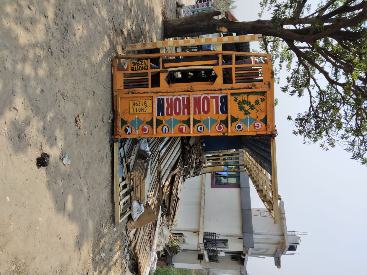 loded tempu fell on road. one injured