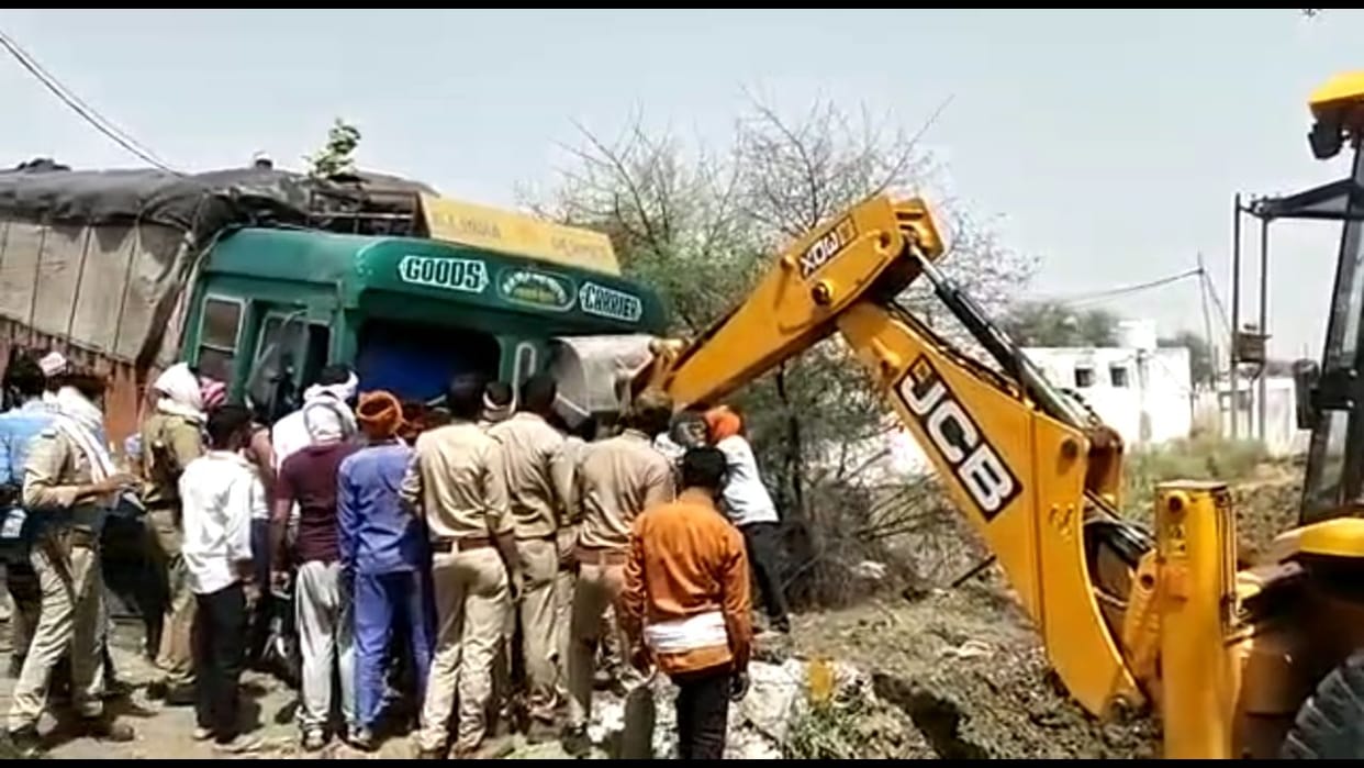 accident,death,hospital,police,truck