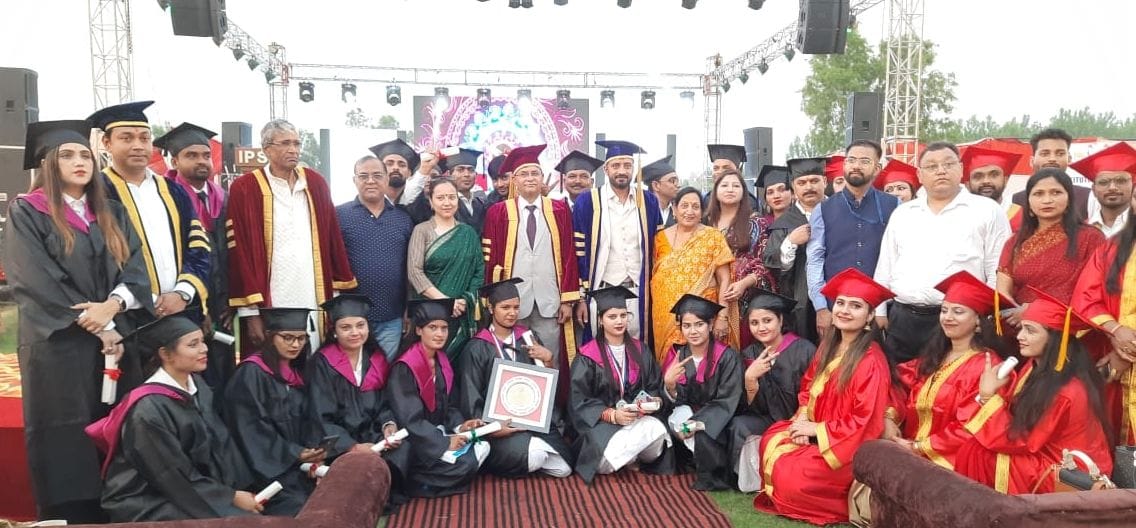 Aanchal Kapoor and Shaheen top the university