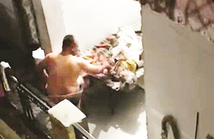 Case of vandalism with old lady in Kanpur,  Not only daughter-in-law son also used to beat up mother 