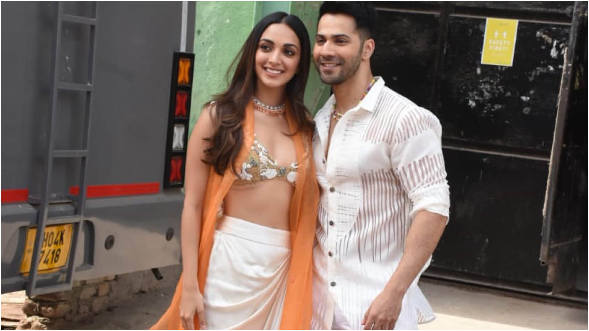 fashion faceoff kiara advani tara sutaria wear same thigh high slit skirt with bralette for movie promotion