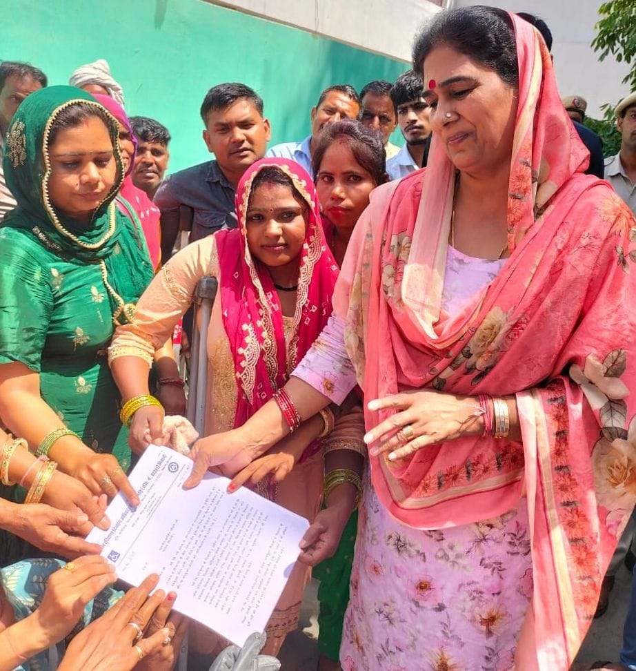 Divyangs surrounded MLA and MP residence