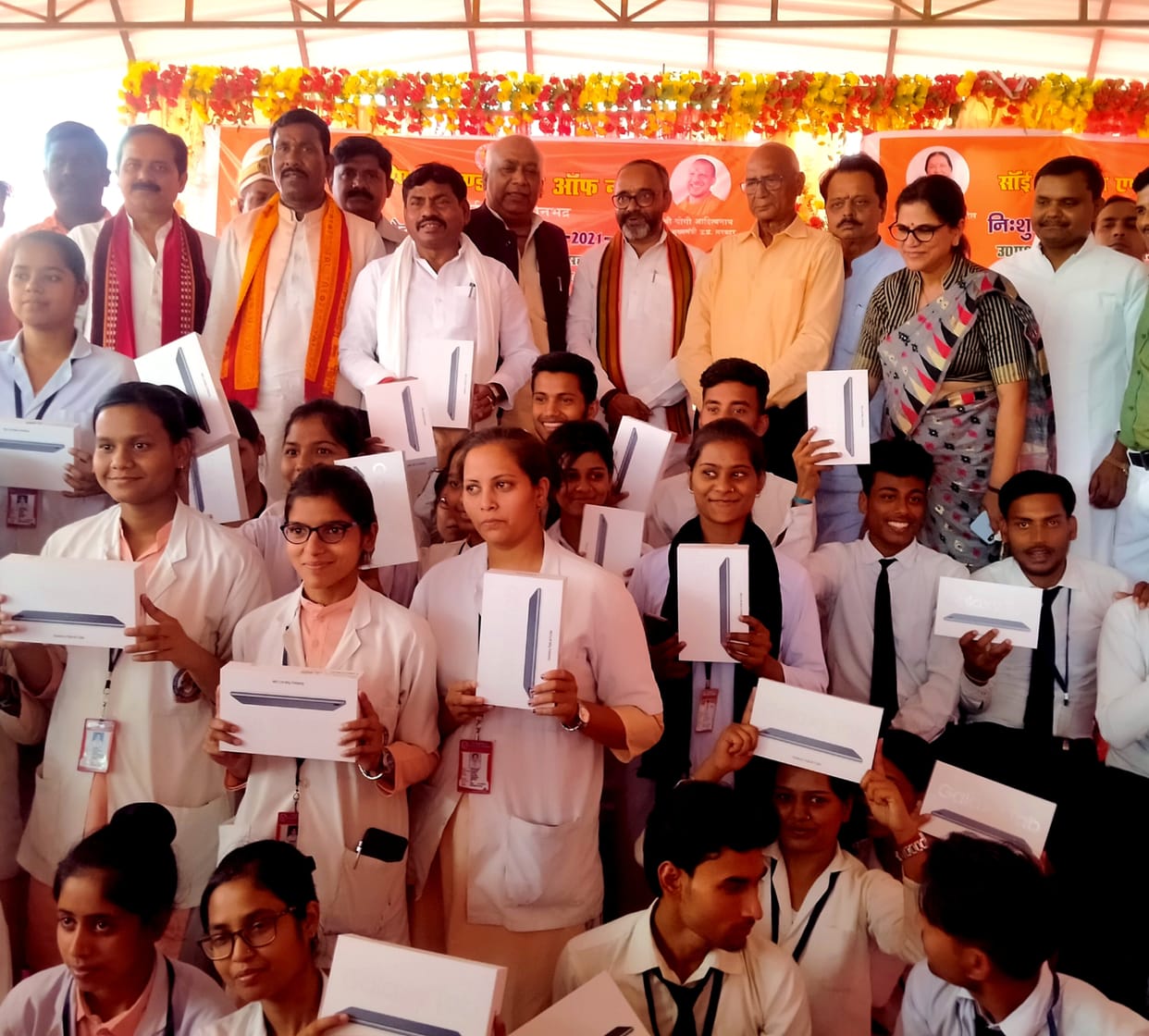 Yogi government fulfilling the dreams of students: Minister of State