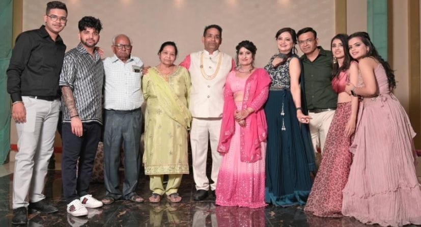 Roshan lal given good upbringing and manners to thier child.