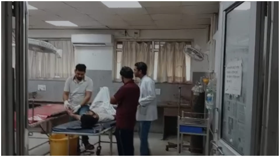 Road acident in ajmer two killed, three seriously injured