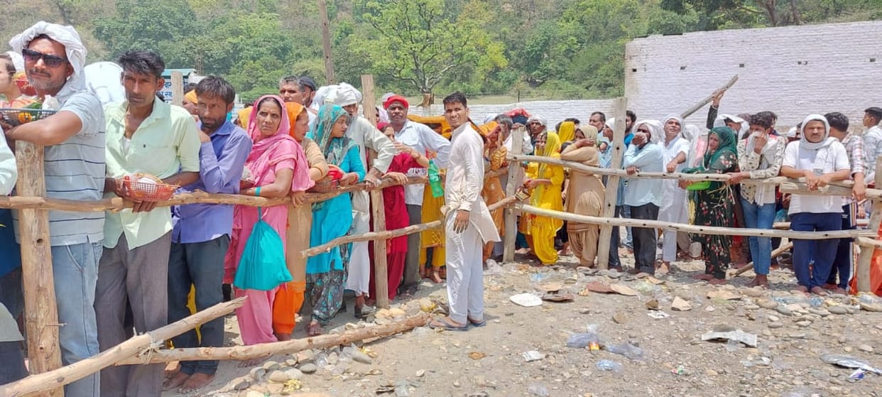 Flood gathered for the darshan of Maa Shakambhari Devi