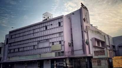 Famous Apsara cinema of Meerut demolished, Actor Prithviraj Kapoor  also used to do theater here