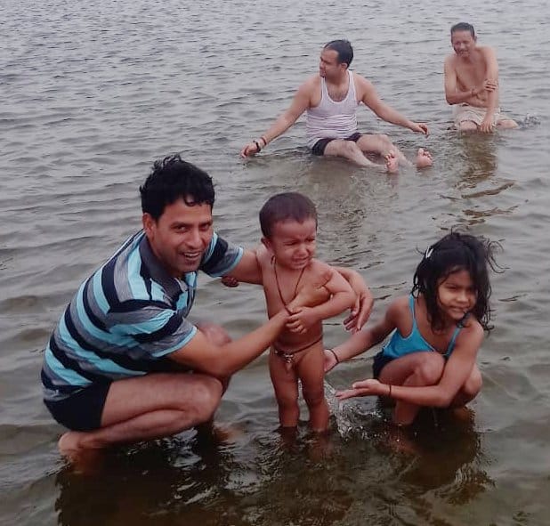 Devotees take a dip in Yamuna on Buddha Purnima