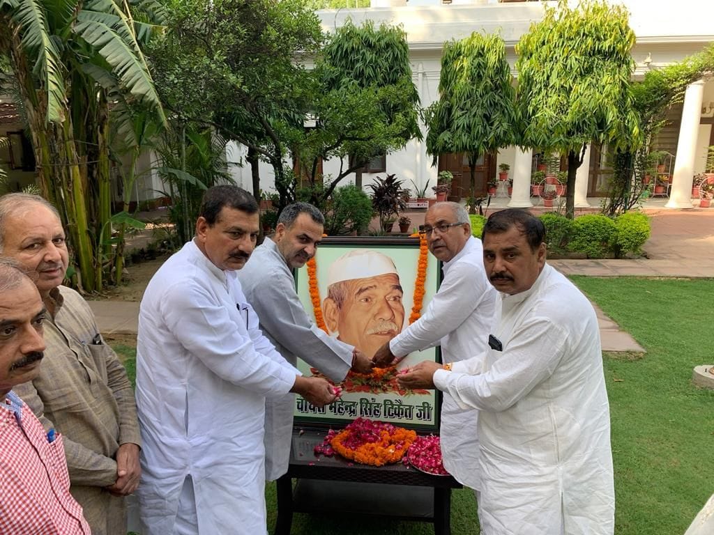 Chaudhary Mahendra Singh Tikait was a true farmer leader: Sanjeev Balyan