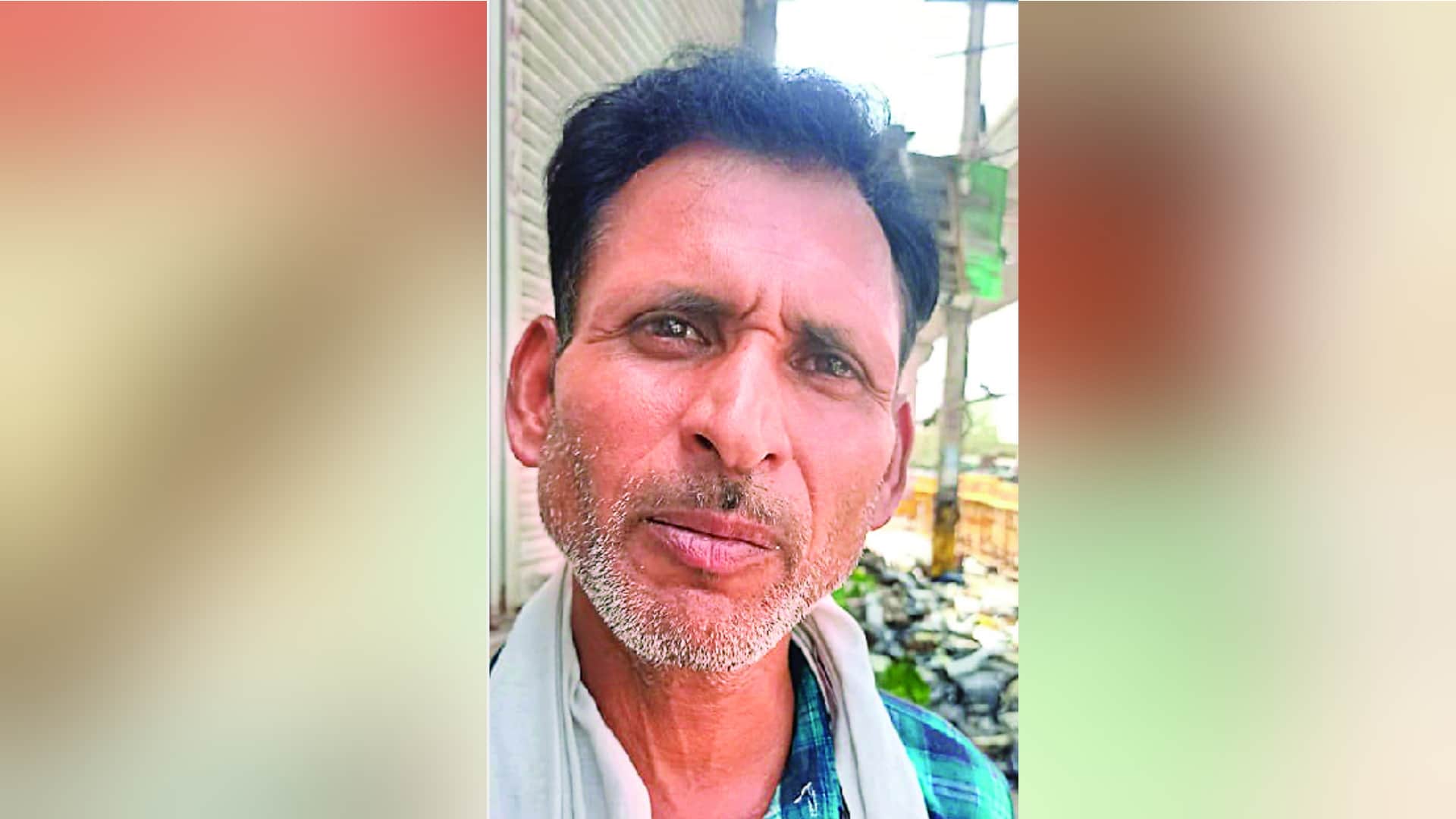 Delhi Mundka Fire Six sisters are waiting for Nisha, who takes care of the family