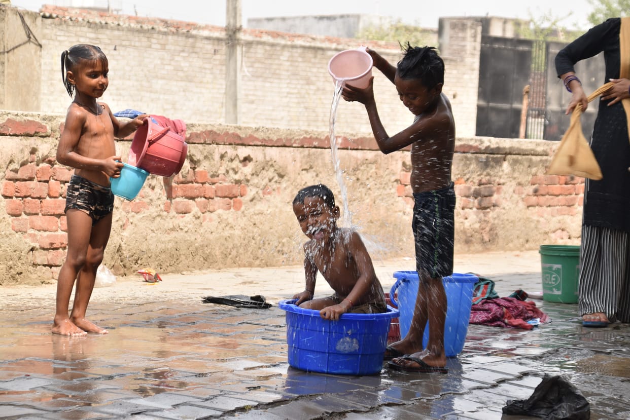 The heat broke the record, the mercury reached 46