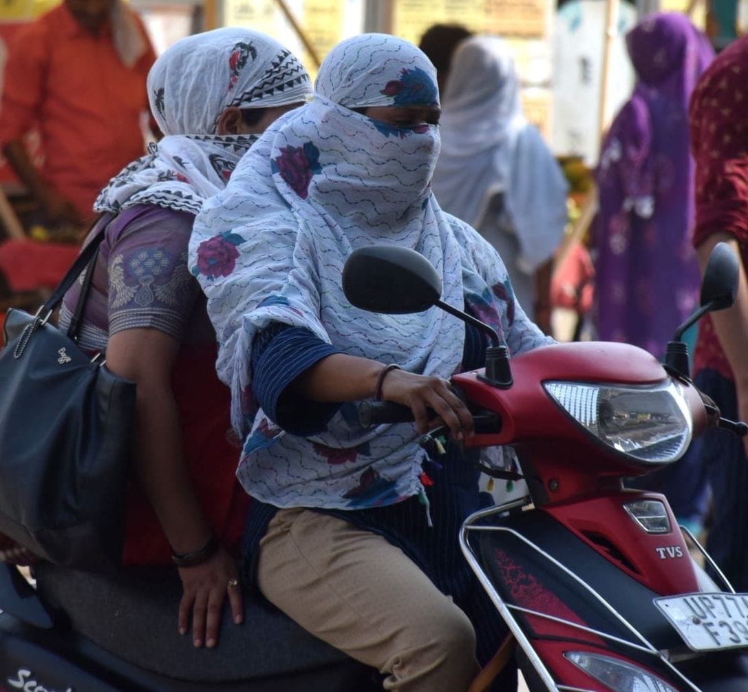 Kanpur dehat : Heat broke the season's record, mercury 44.8 degrees, heat wave made people miserable