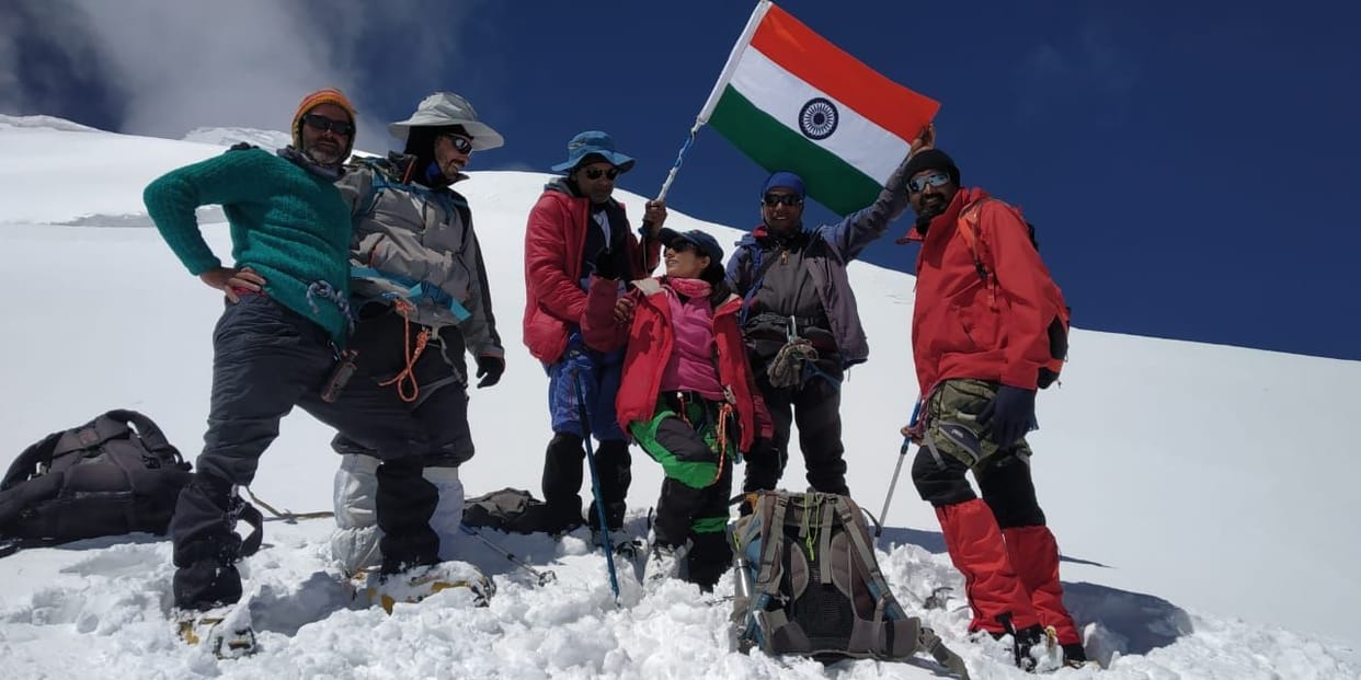 13 member team from Delhi, Bangalore trekking the new trek Panchchu Kandi Pass