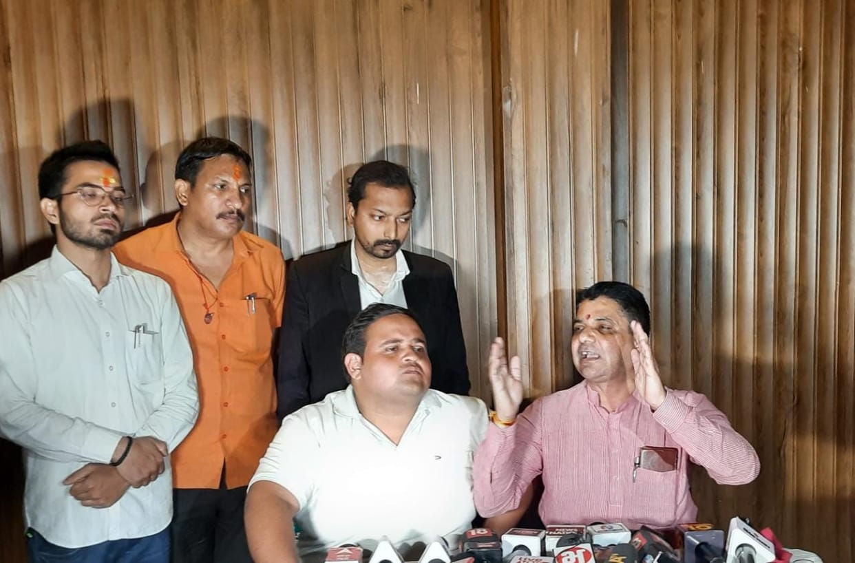 gyanvapi shivling carbon dating demand dispute Jitendra singh Bisen said now Rakhi will fight alone