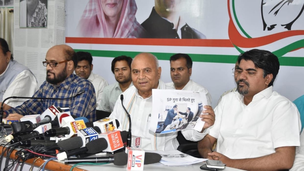 Policemen Killed in Guna: Congress said that Scindia has a hand on minister Sisodia, the guardian of the accused, there should be a high level investigation
