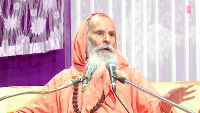 महामंडलेश्वर स्वामी परमानंद गिरि जी महाराज