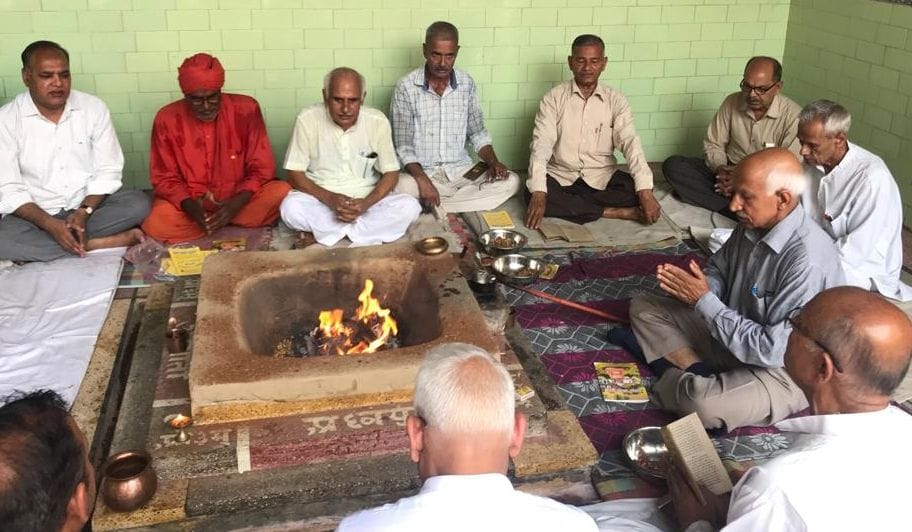 Weekly yagya held in New Mandi amidst police protection