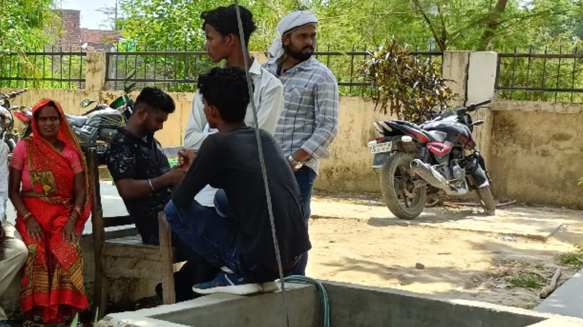 an attack on a barat in nagwamau in Bakshi ka talab in in Lucknow.