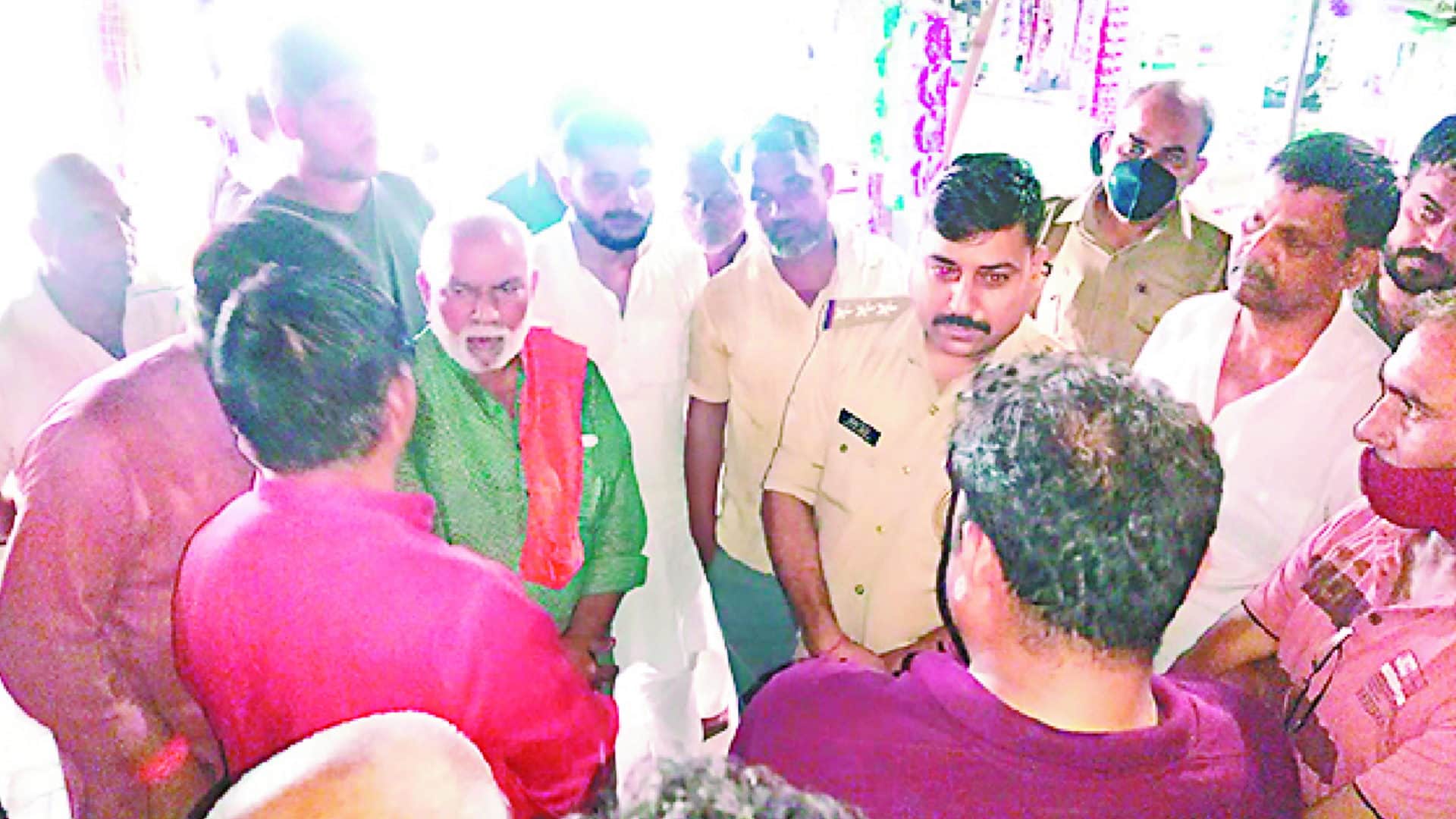 Murder in Meerut: police is not action against accused but youth has shot dead after complained