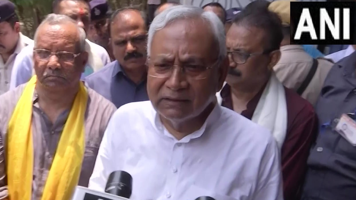 Bihar CM Nitish Kumar helicopter makes an emergency landing in Gaya due to bad weather conditions