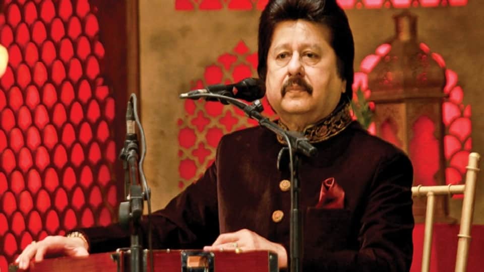 Ghazal Singer Pankaj Udhas and farida udhas wedding anniversary know about there beautiful love story